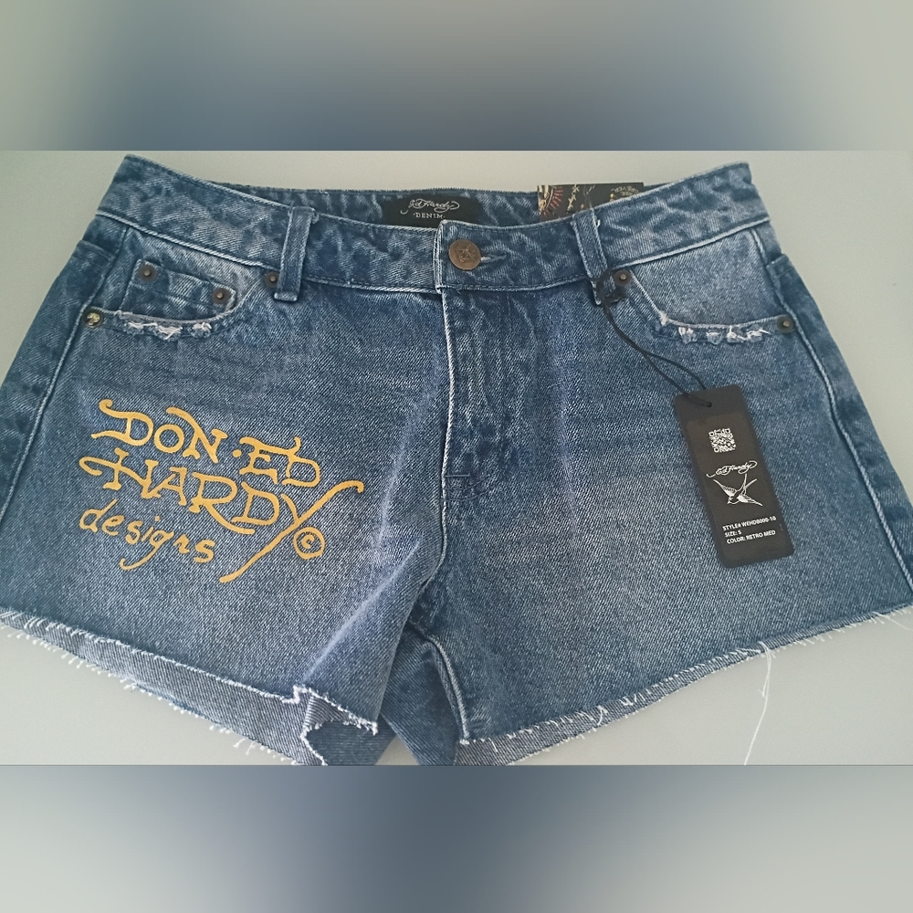 New Ed Hardy Dragon Denim Shorts Mid Rise Size 26 - Picture 3 of 8